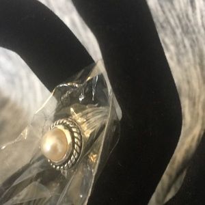 White Pearl sterling silver ring A13